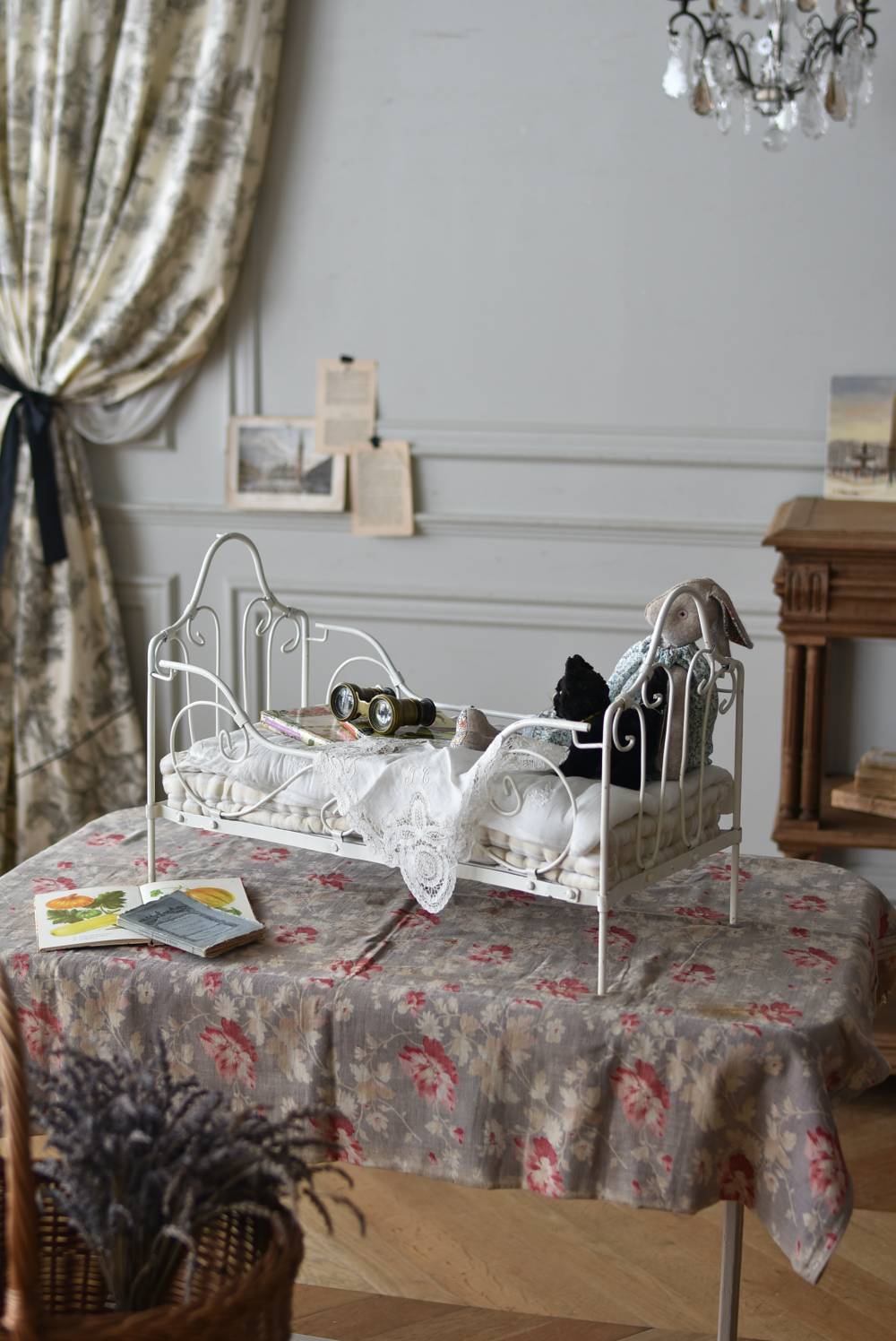 クッション付ドールベッド フランスアンティーク雑貨 ディスプレイ