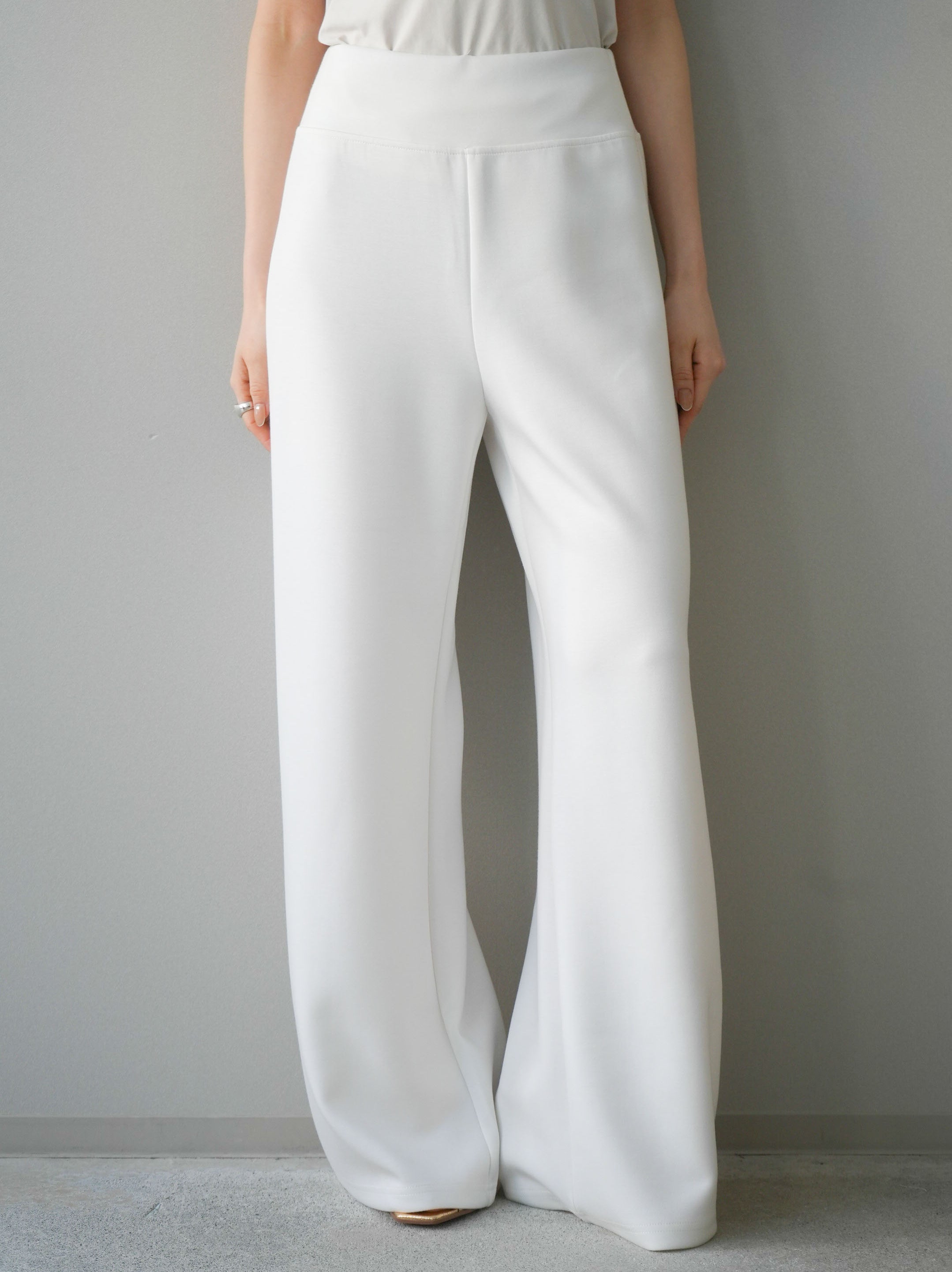 予約]イージーポンチワイドパンツ/white – Lumier