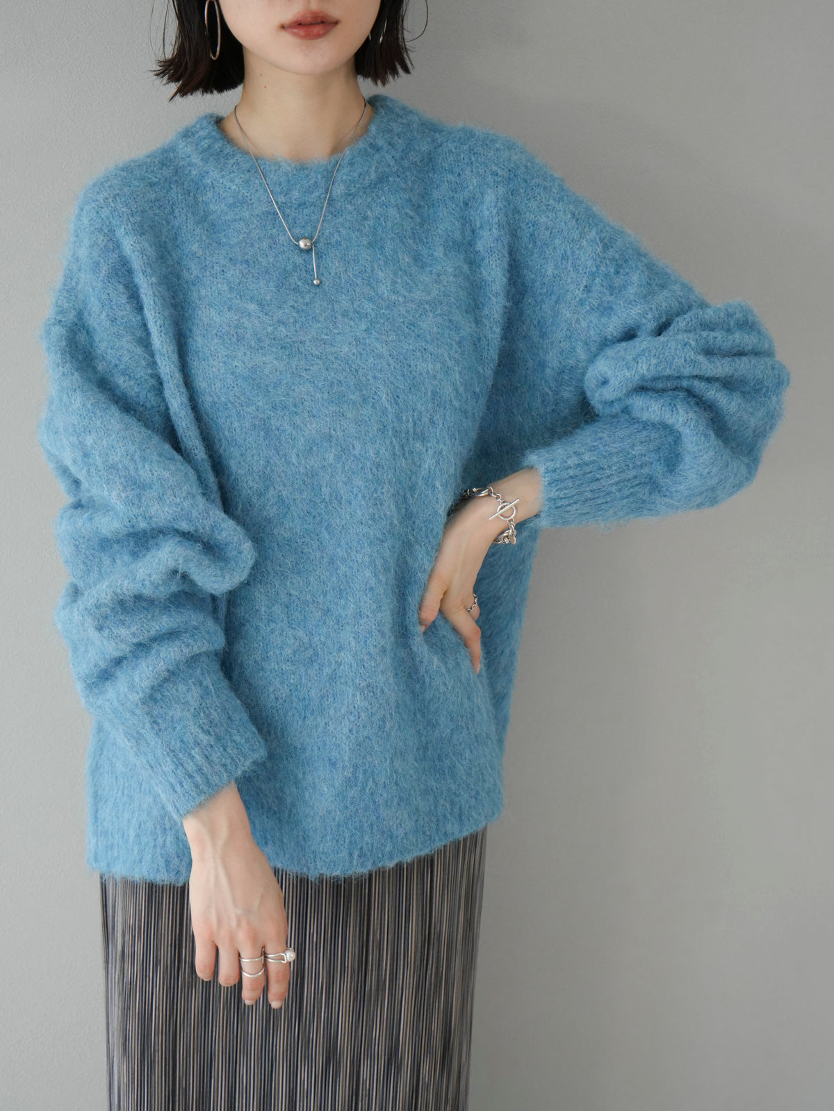 予約]ウール混モヘアタッチシャギーニットプルオーバー/ブルー – Lumier