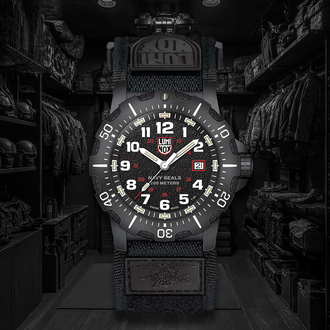 NAVY SEAL 4230 SERIES Ref.4231.SET | Luminox ルミノックス公式サイト