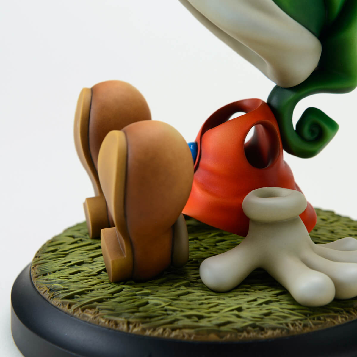 moon/ 透明の少年フィギュア』by MAMEGYORAI