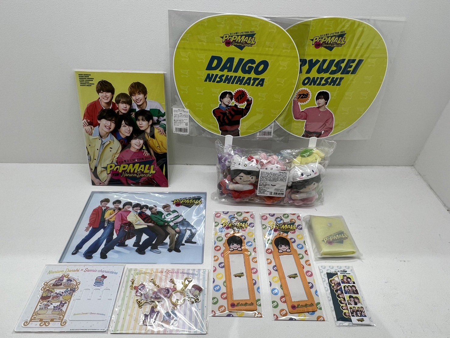アイドル】なにわ男子 POPMALL ツアーグッズほかお売りいただきました