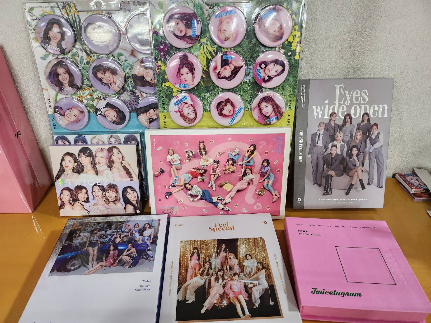 □CD/DVD買取情報です！◇TWICEのアルバム◇#マンガ倉庫#飯塚店 #TWICE