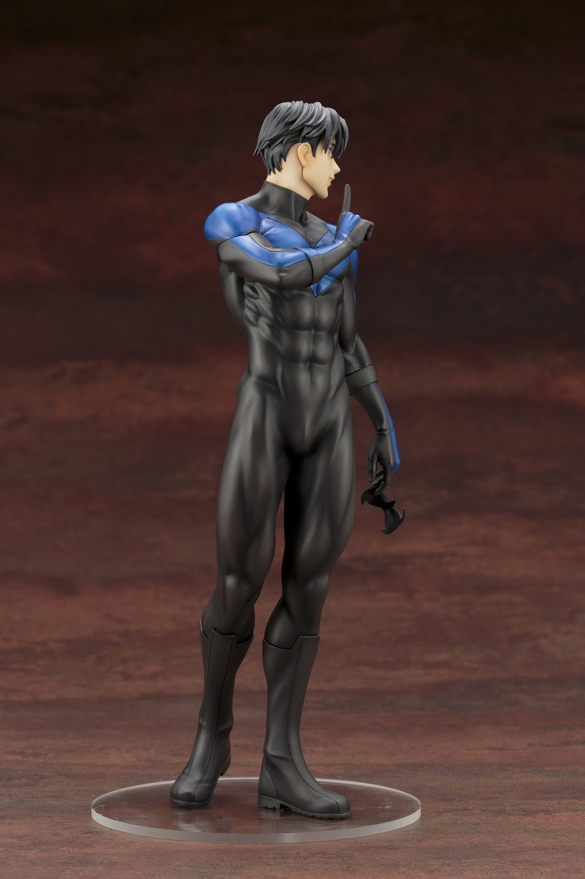 ナイトウィング』が“IKEMEN”化!!フィギュア登場!- マンガペディア