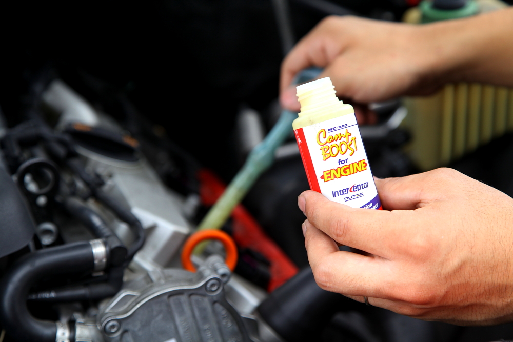 NUTEC NC-900 Re-Power Carbon Remover ＆ NC-202 Comp Boost for