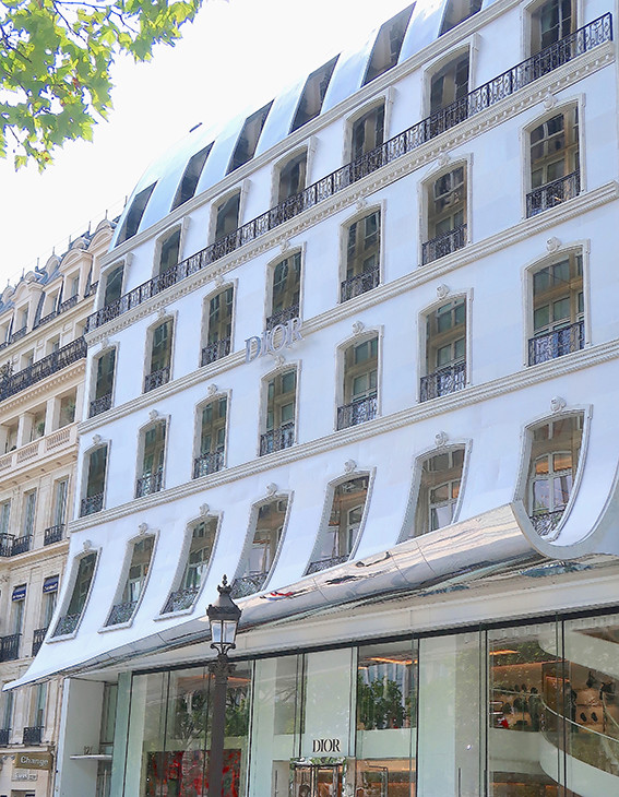 新しいふたつのブティックで、ディオールの夢の世界に遊ぶ。1｜Dior