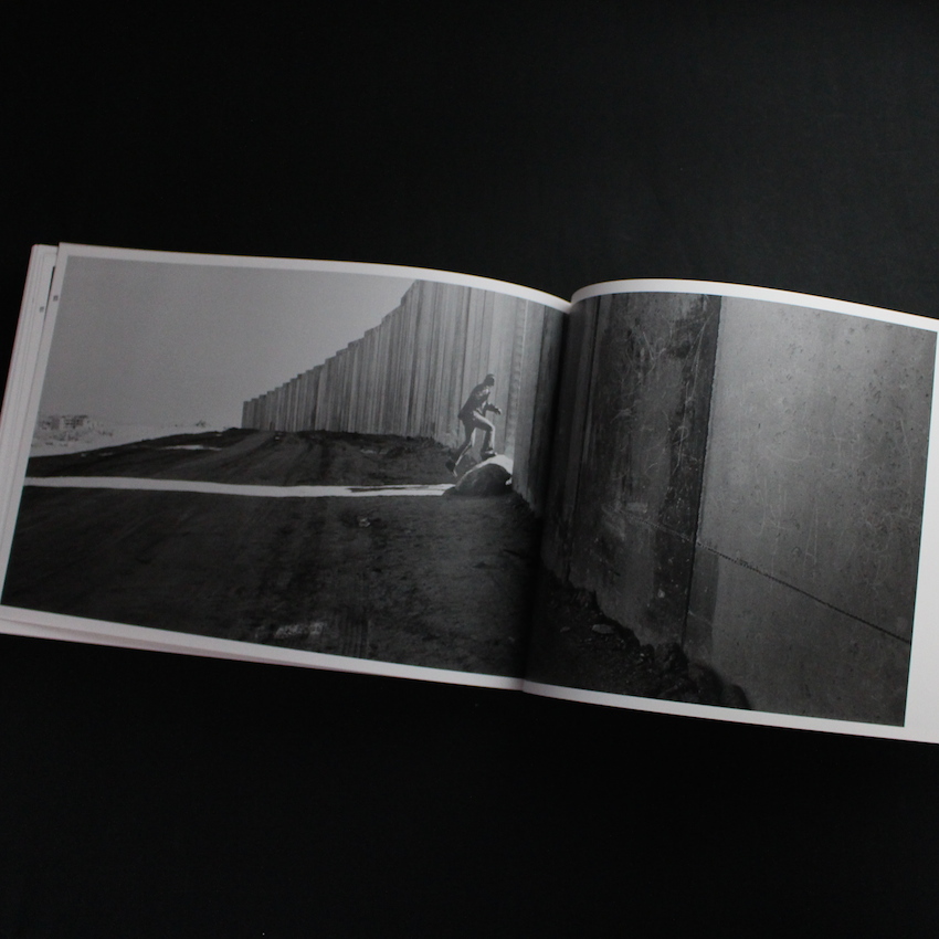 No Man's Land - Larry Towell