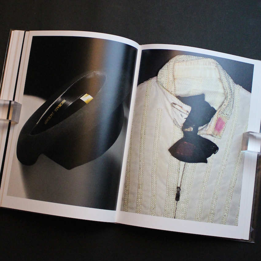 Neverland Lost A Portrait of Michael Jackson - Henry Leutwyler