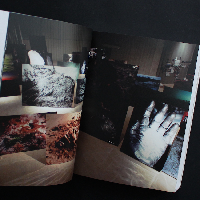 螺旋海岸 notebook - 志賀 理江子 / Lieko Shiga