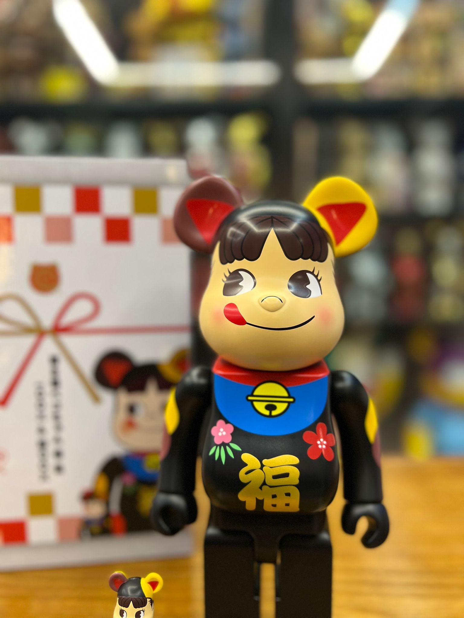 招き猫ペコちゃん 福 黒 100% 400% BE@RBRICK 招き猫 ペコちゃん 福 黒