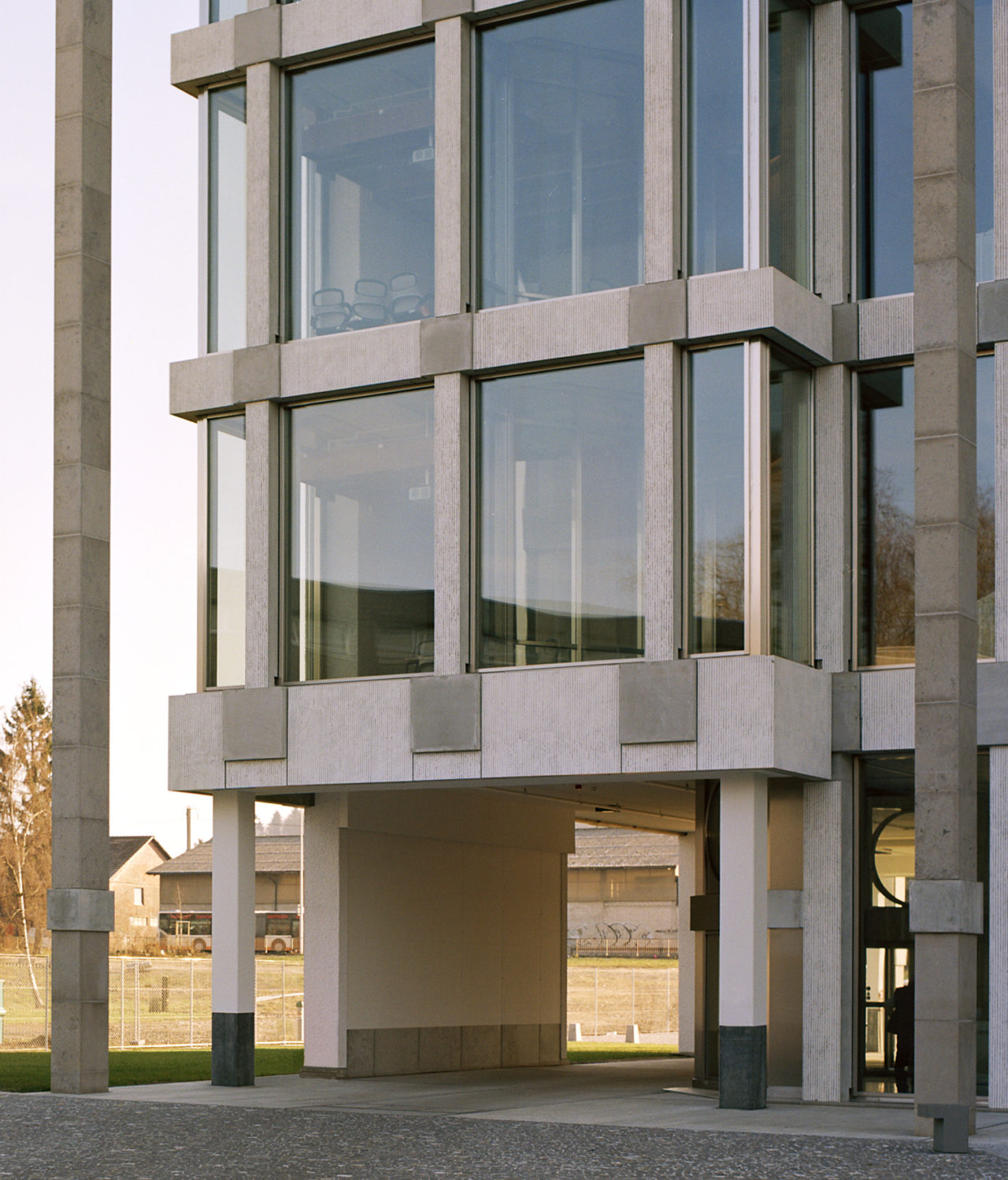 ペーター・メルクリ - 窓研究所 WINDOW RESEARCH INSTITUTE