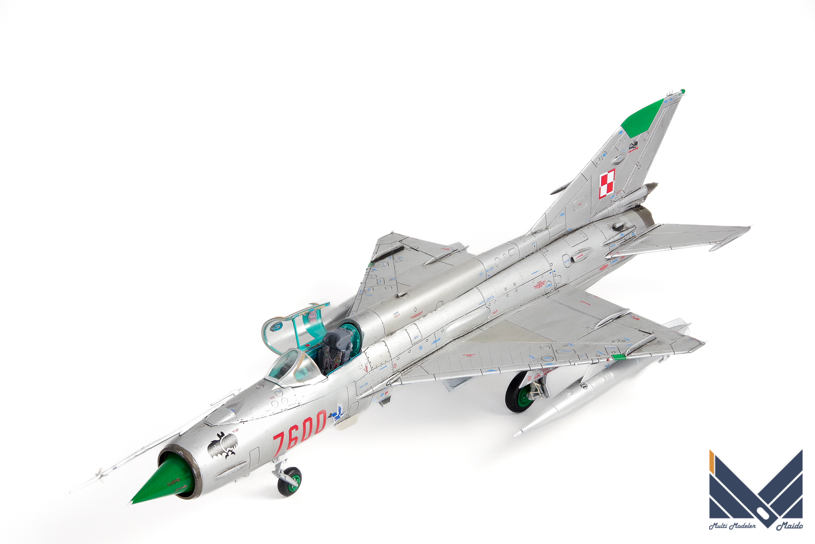 エデュアルド 1/72 Mig-21MF 完成品 Eduard | 模型工房M