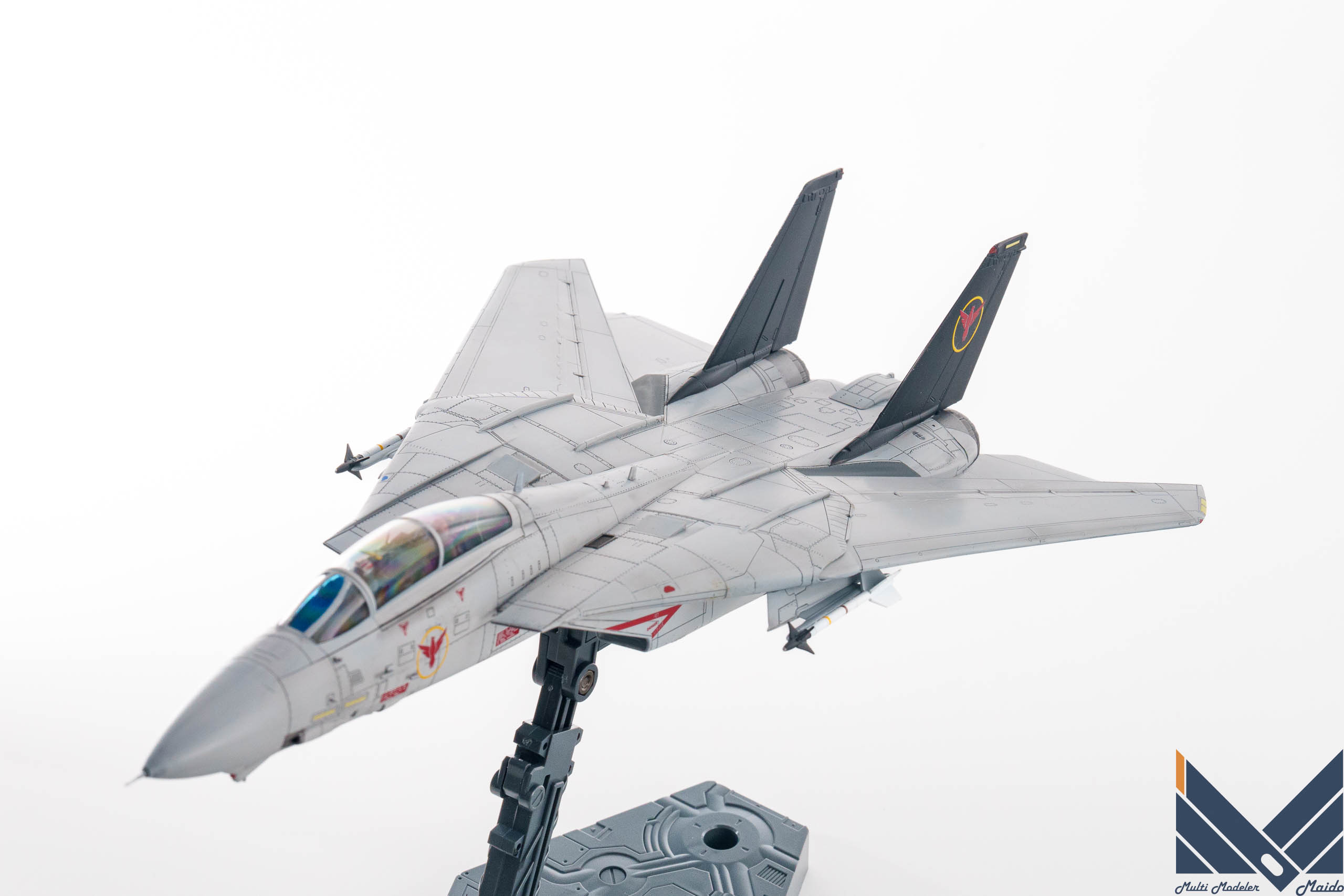 トップガンマーヴェリック 1/72 F-14A 謎国仕様 完成品 アカデミー