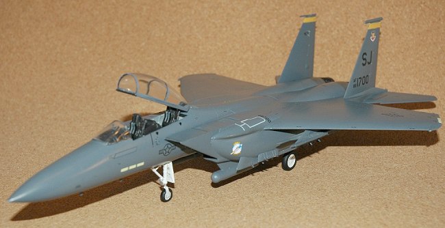Academy 1/48 F-15E Strike Eagle