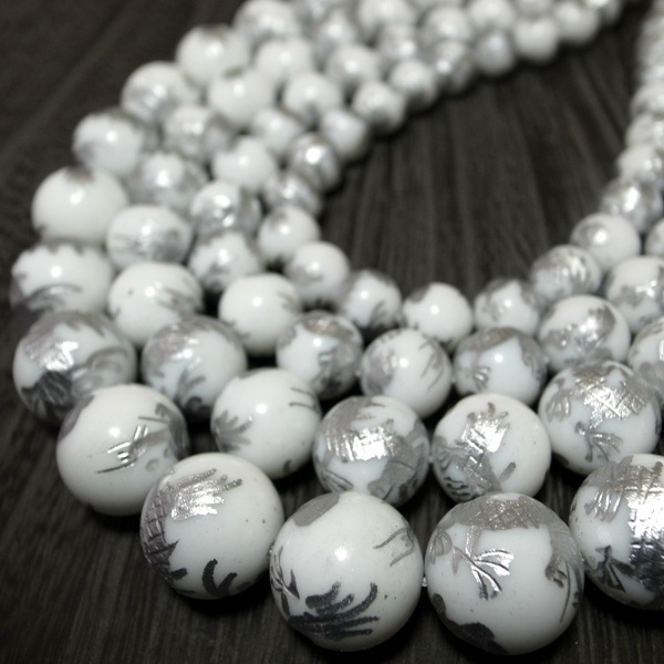 ホワイトオニキス☆彫刻青龍 一連 (φ8-16mm） 連売り 素材 パーツ 丸玉