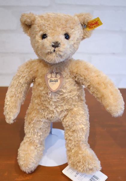 Steiff （ドイツ生まれ シュタイフ社）・ソフトテディベア