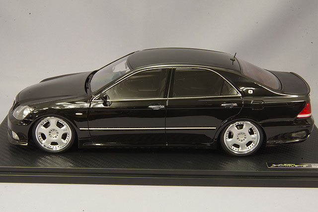 イグニッションモデル 1/18 トヨタ クラウン (GRS180) 3.5 アスリート