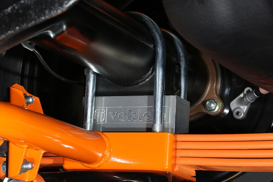 ハイエース200系 専門店 ユーアイビークルのハイエース ジュラルミン