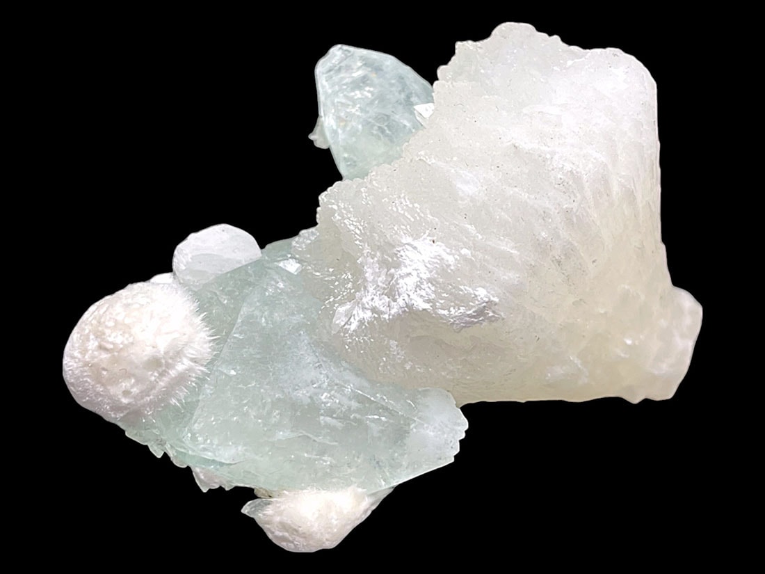 アポフィライト(魚眼石)