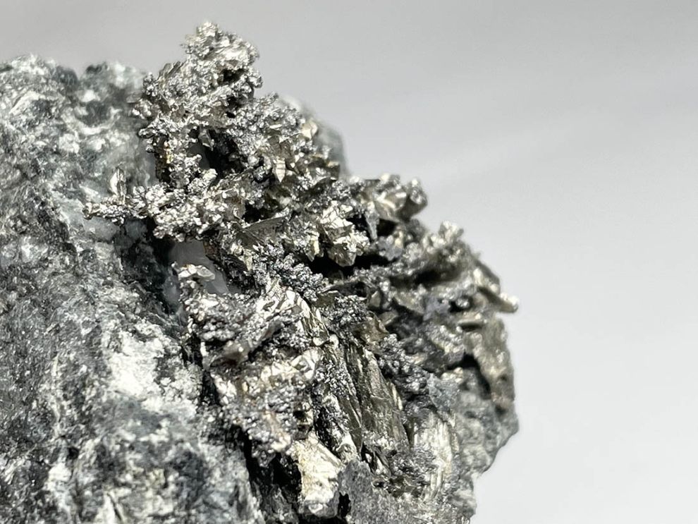 メ*ー様 シルバー 自然銀 原石 鉱物標本 247 【公式通販】