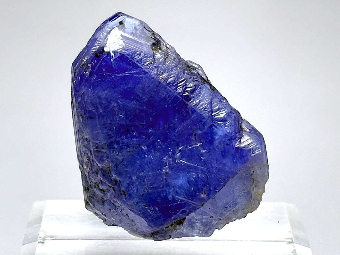 メレラニ鉱山産 タンザナイト ( 灰簾石 )/ Tanzanite