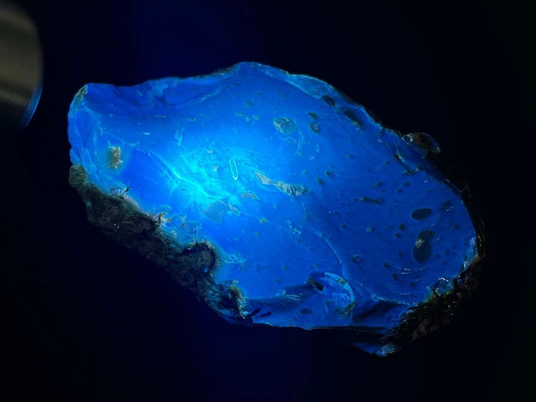 インドネシア・スマトラ産 ブルーアンバー ( 青琥珀 ) / BlueAmber