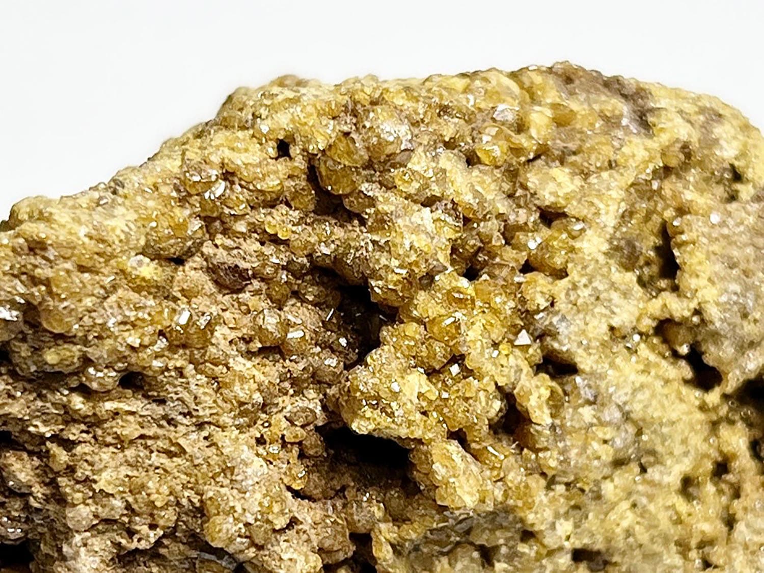 埼玉県秩父鉱山産 灰礬柘榴石(グロッシュラーガーネット)