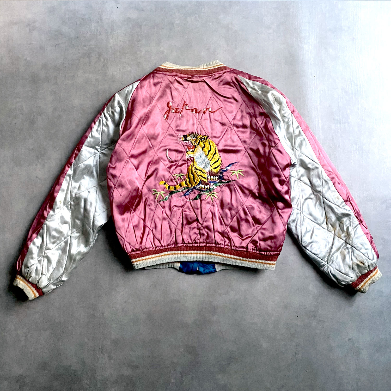 HOUSTONスカジャン リバーシブルでピンクで七福神 ビンテージ 20年前