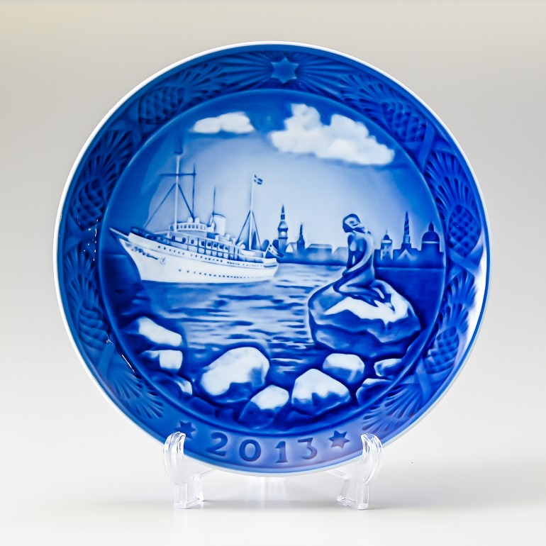 ロイヤルコペンハーゲン イヤープレート 2013年 平成25年 皿立て付き