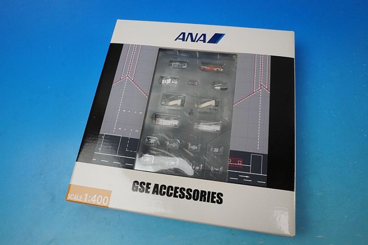 1/400 地上支援車輌17点セット（白）羽田空港407番スポット