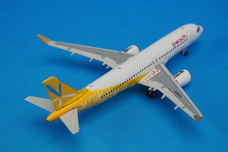 1/400 A320-214 ピーチ Fly Peach to AMAMI JA08VA ［04402