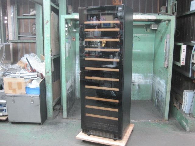 フォルスター】【業務用】【中古】 ワインセラー ST-SV140G(M)-B 単相