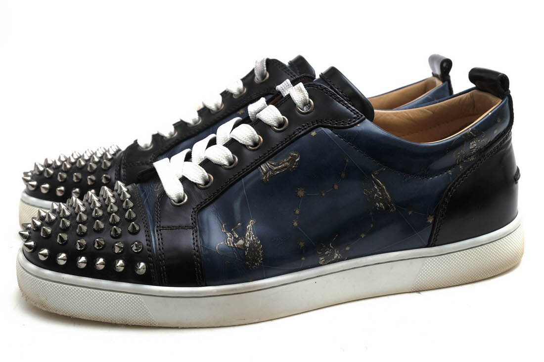 Christian Louboutin 3170762 JUNIOR SPIKES FLAT CALF ABRASIVATO