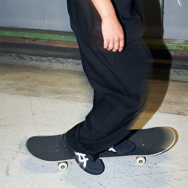 asics skatebording】 JAPAN PRO カラー：black/white アシックス
