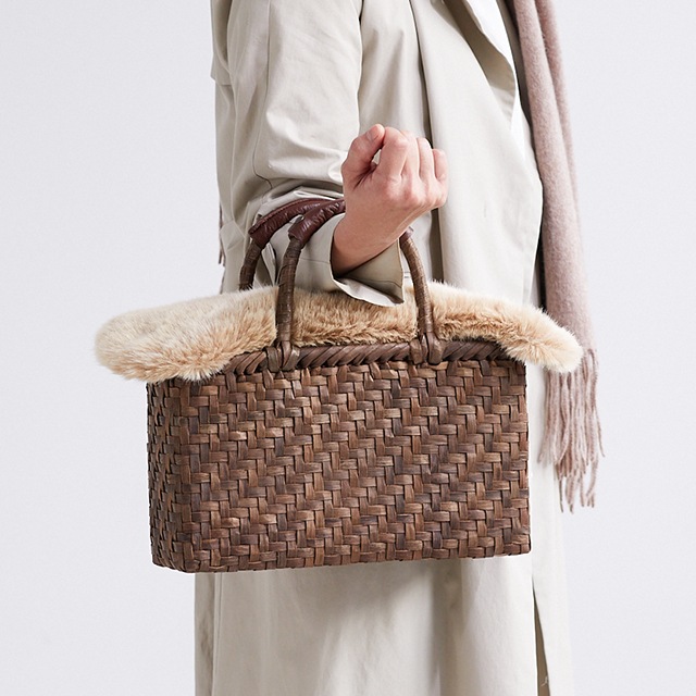 ファーふた付きくるみ籠(網代編み/横長/中サイズ/柿渋染ふた・内布