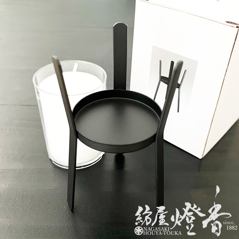 燭台/仏事具『カップローソク用燭台【三脚燭台/ブラック】紙箱