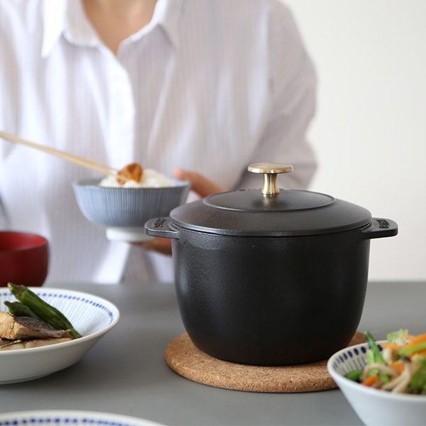 staub(ストウブ） ラ・ココット de GOHAN M ホーロー鍋16cm/1.8L