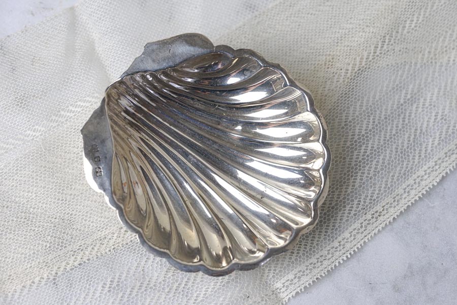 イギリススターリングシルバーのシェル型ソープディッシュ1900年代頃