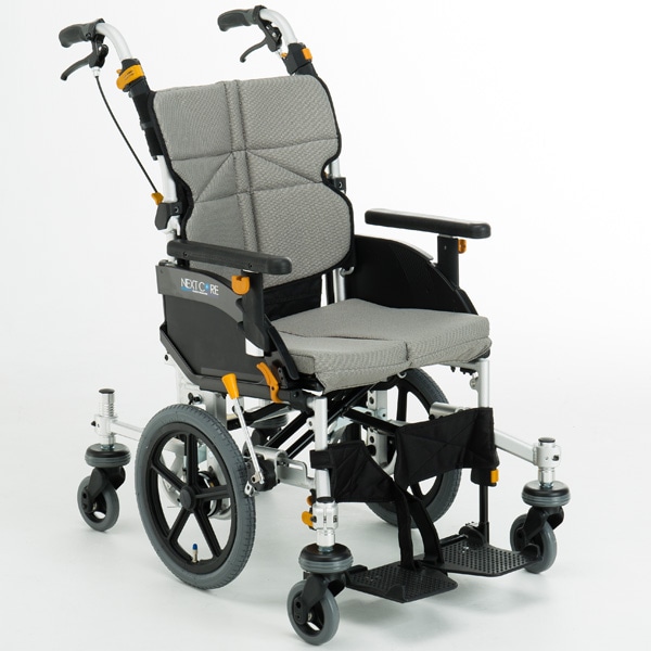 低床型 介助用六輪車いす NEXT-80B「ネクストコア-くるり 介助用（低床