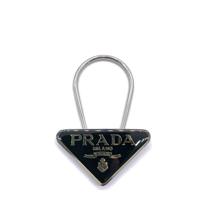PRADA プラダ 三角プレートキーリング シルバー ブラック M285 | 小物