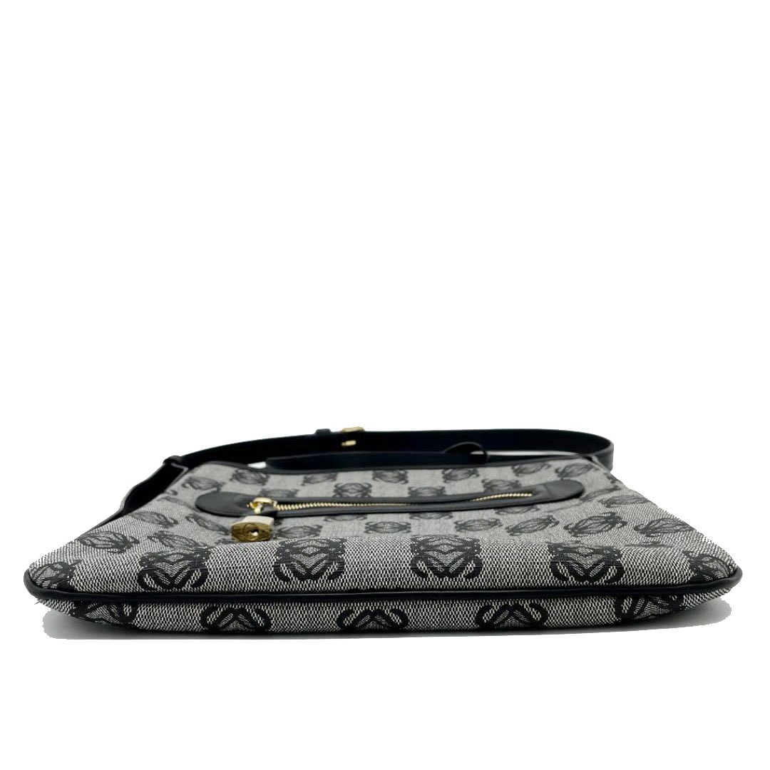 LOEWE ロエベ アナグラム ショルダーバッグ PVC レザー グレー