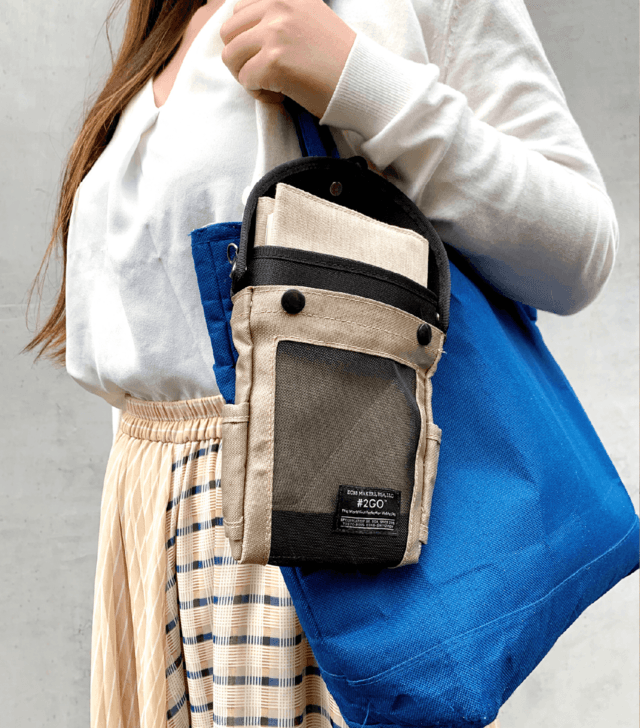 読書革命「ECBBブックカバースタンド」持ち運び可能なハンズフリーで新