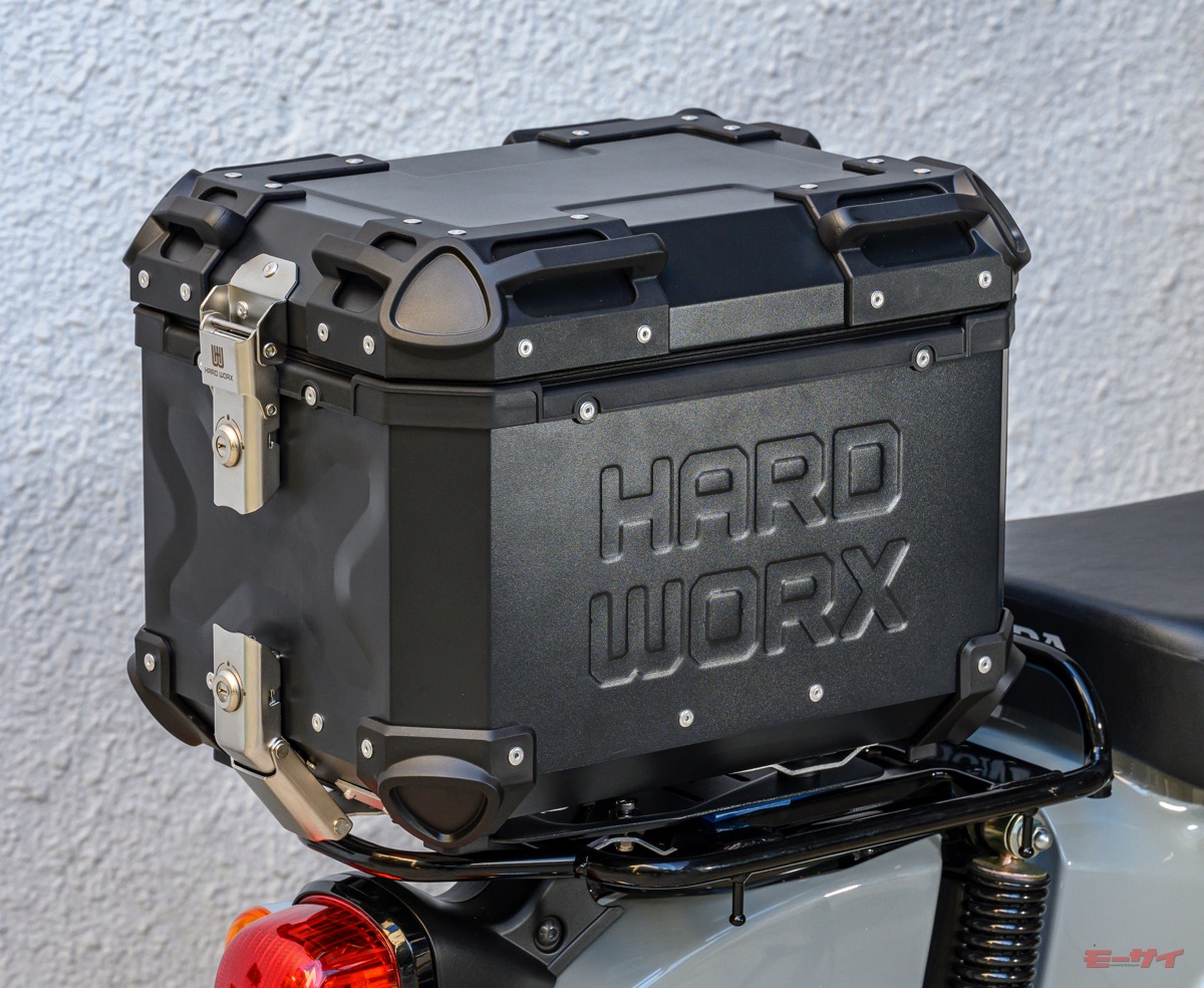 リッチな仕様ながらリーズナブルに、デイリーに使えるHARD WORX