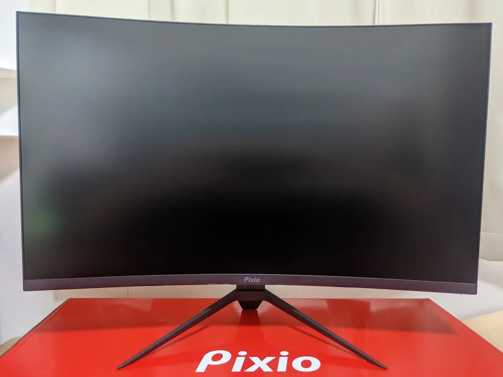Pixio PXC325のレビュー！31.5インチ湾曲パネル+165Hzのゲーミング