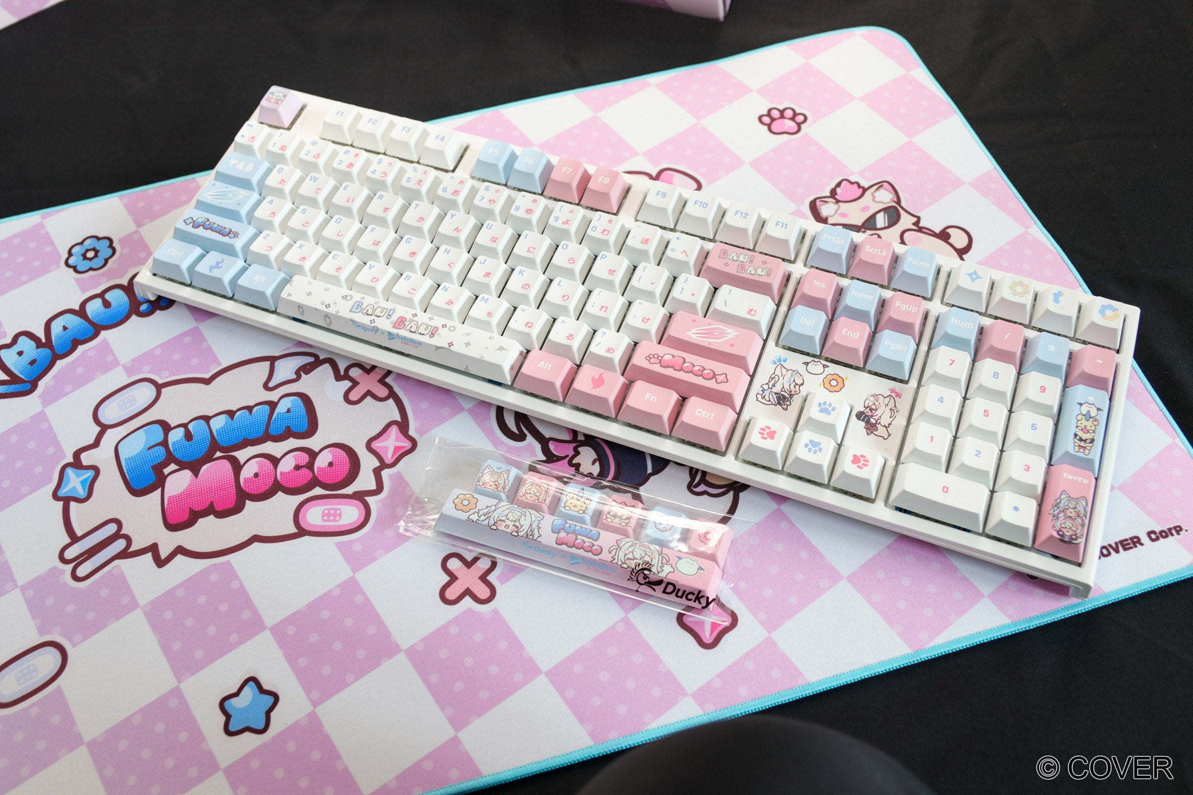 Ducky x hololive En Fuwamoco Limited Edition One 2 Pro RGB Keyboard an