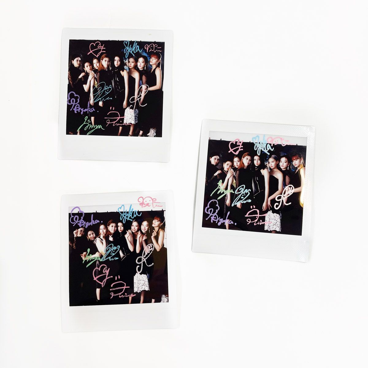 プレゼント】モードな姿のNiziU、サイン入りスペシャルポラロイドを