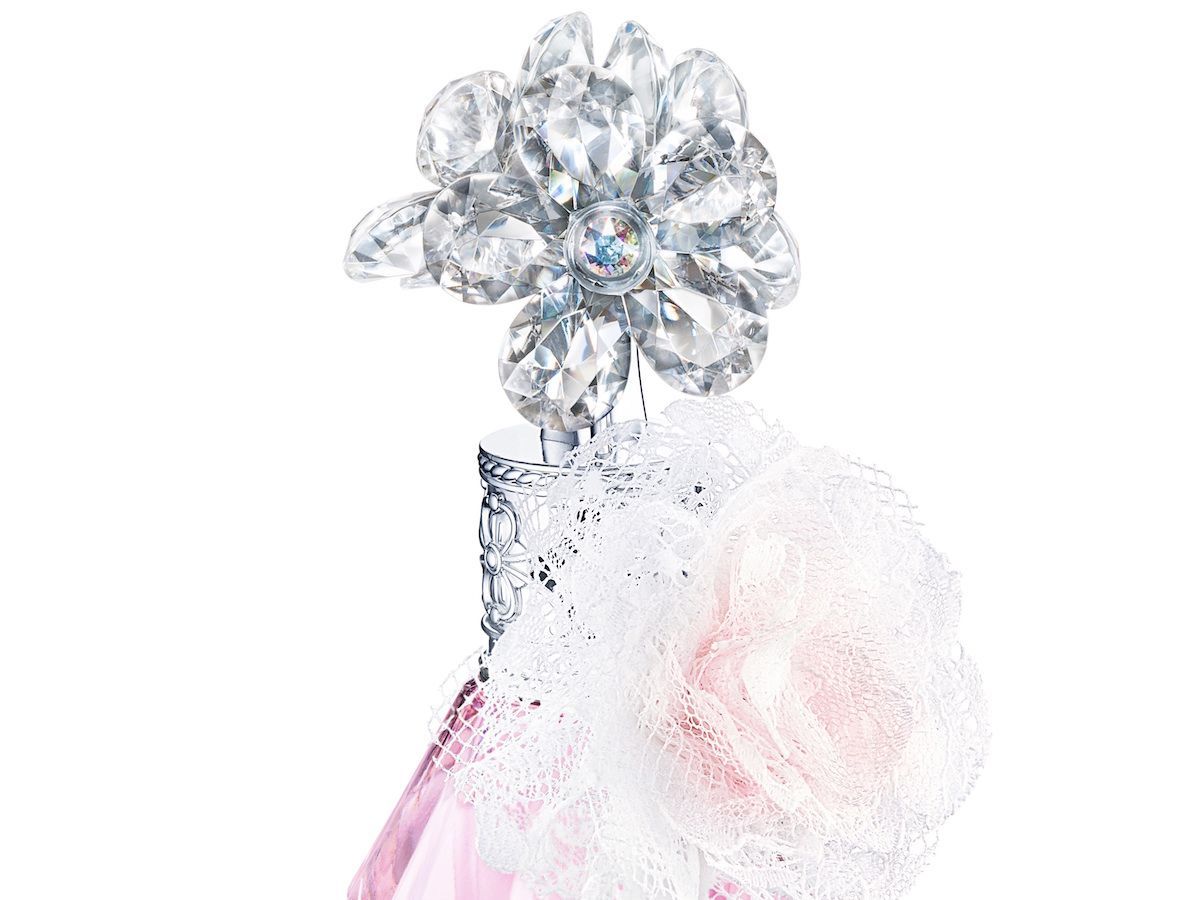 ジルスチュアートの香り「クリスタルブルーム」が限定ボトルで発売