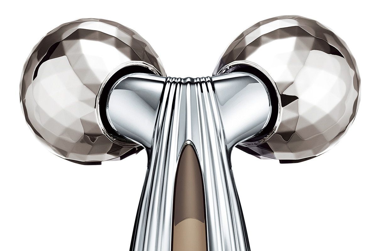 プレゼント】エステティシャンの手技を再現する「リファカラットレイ