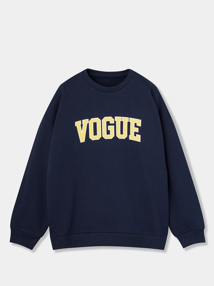 BLACKPINKのジェニーも愛用！東京旅行で見せたVOGUEスウェットの