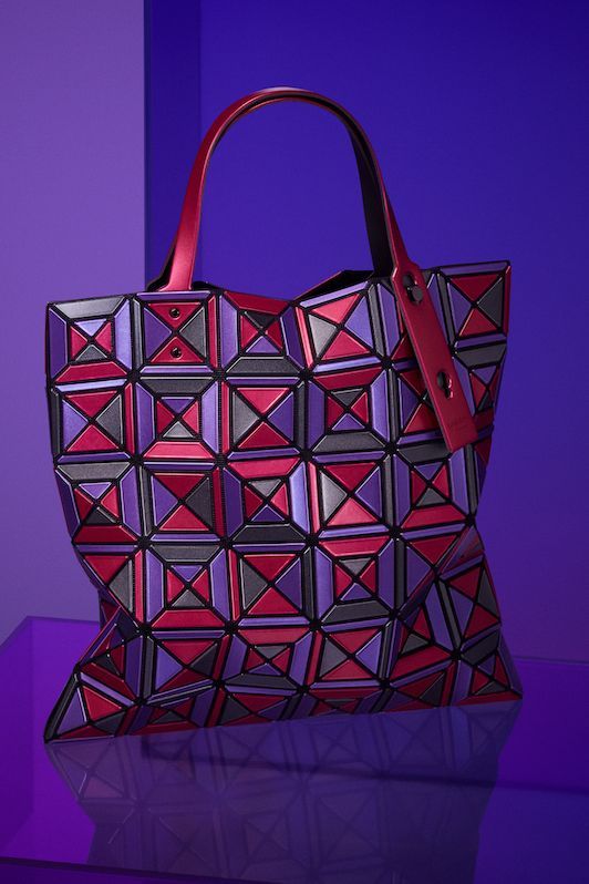 バオ バオ イッセイ ミヤケの12月の新作バッグは「音楽的な調和」が